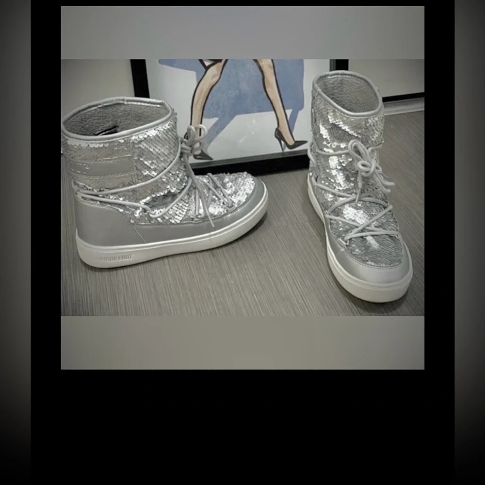 Moon Boot Pulse Short Platform Boot Disco Bling Silver Sequins Lace Up size 6